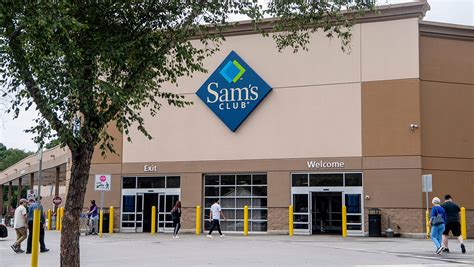 Asheville sam's club - Sam’s Club Plus members earn 2% Sam’s Cash on qualifying pre-tax purchases with a maximum reward of $500 per 12-month membership period. The 2% Sam’s Cash is awarded monthly and loaded onto the membership card for use in club, in our mobile app, on most direct purchases from Sam’s Club online, applied to Sam’s Club membership …